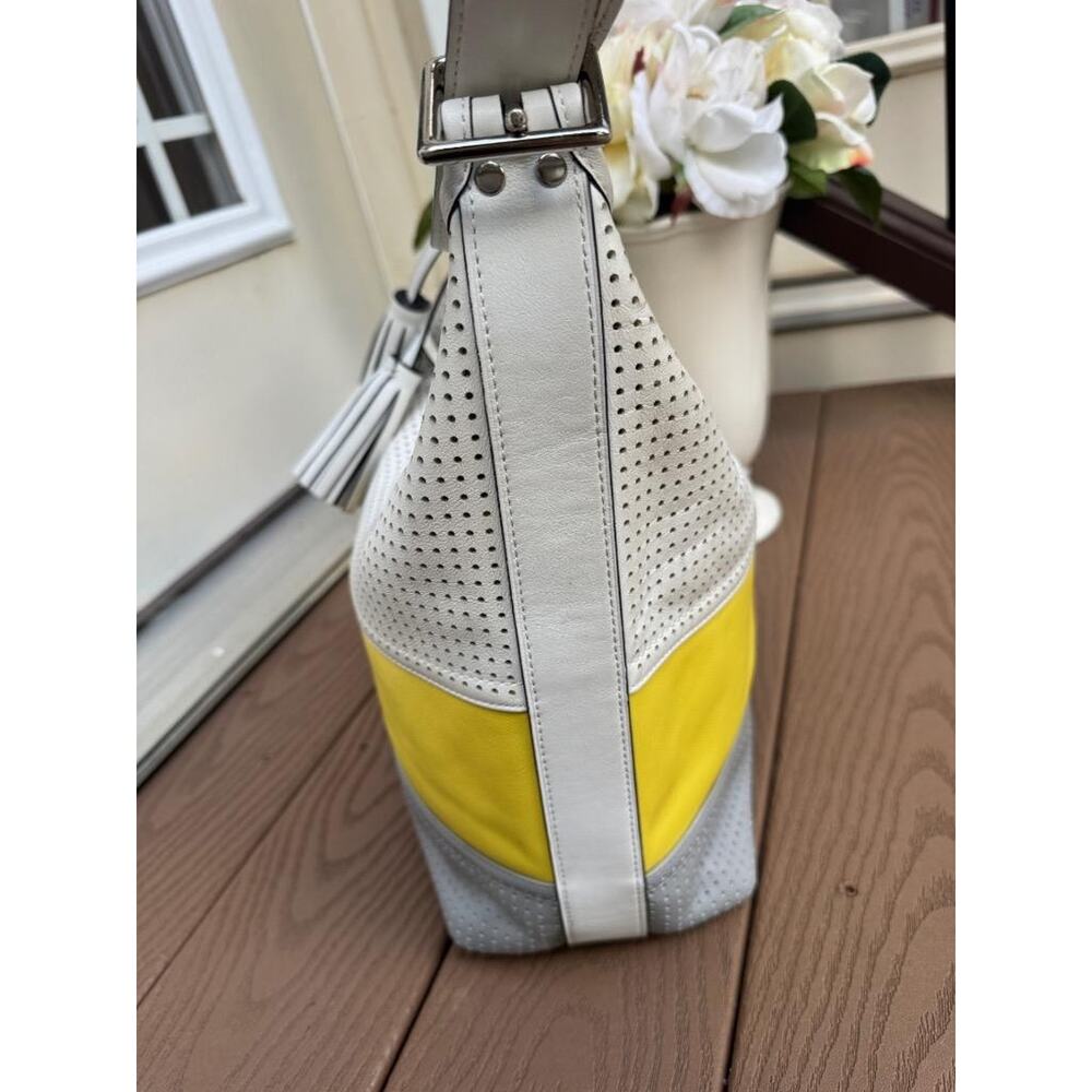 Coach Legacy Perforated Stripe Duffle Convertible Bag 22412 lemon multi (220 - Picture 4 of 11